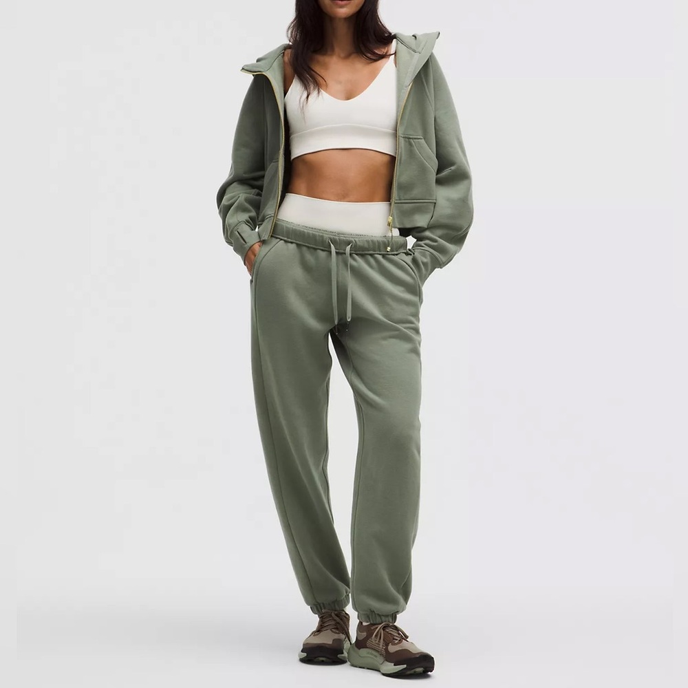 Lululemon Scuba Mid-Rise Oversized Jogger *Regular | Willow Leaf
